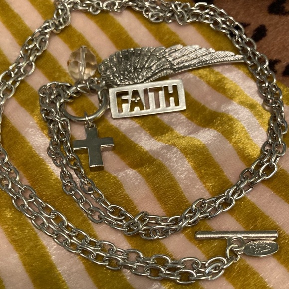Silver Faith Charm Necklace❤️🙏❤️🙏 - Picture 2 of 4